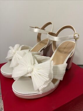 Kelly & Katie White Heel